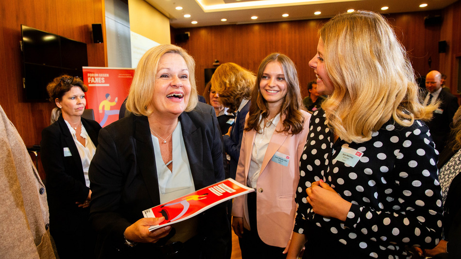 Forum gegen Fakes – Gemeinsam für eine starke Demokratie: Impressionen der Dialogveranstaltung zur Übergabe des Bürgergutachtens am 12. September 2024 im BMI in Berlin