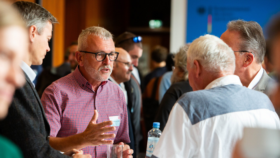 Forum gegen Fakes – Gemeinsam für eine starke Demokratie: Impressionen der Dialogveranstaltung zur Übergabe des Bürgergutachtens am 12. September 2024 im BMI in Berlin