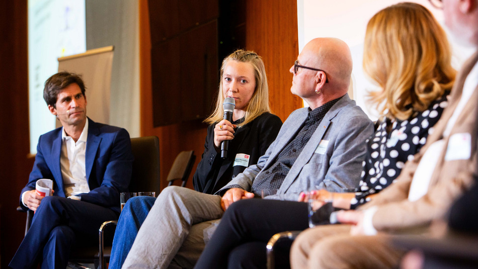 Forum gegen Fakes – Gemeinsam für eine starke Demokratie: Impressionen der Dialogveranstaltung zur Übergabe des Bürgergutachtens am 12. September 2024 im BMI in Berlin